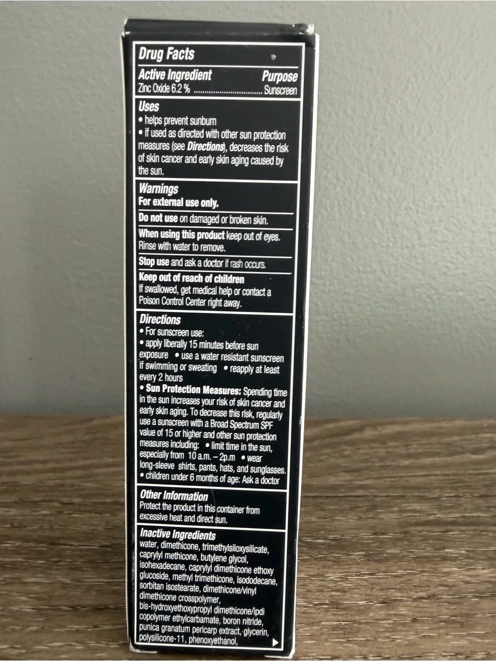 bareMinerals BAREPRO Matte Liquid Foundation -light neutral 28